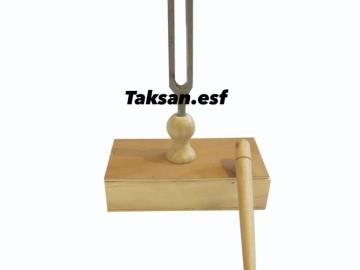 ‎⁨جعبه دیاپازن با چکش